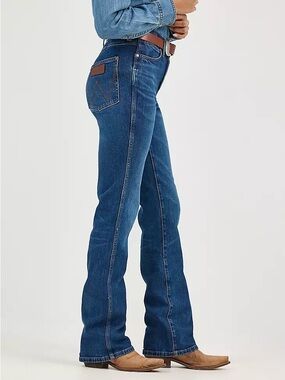 Classic Indigo Women's Jeans - Dark Blue
